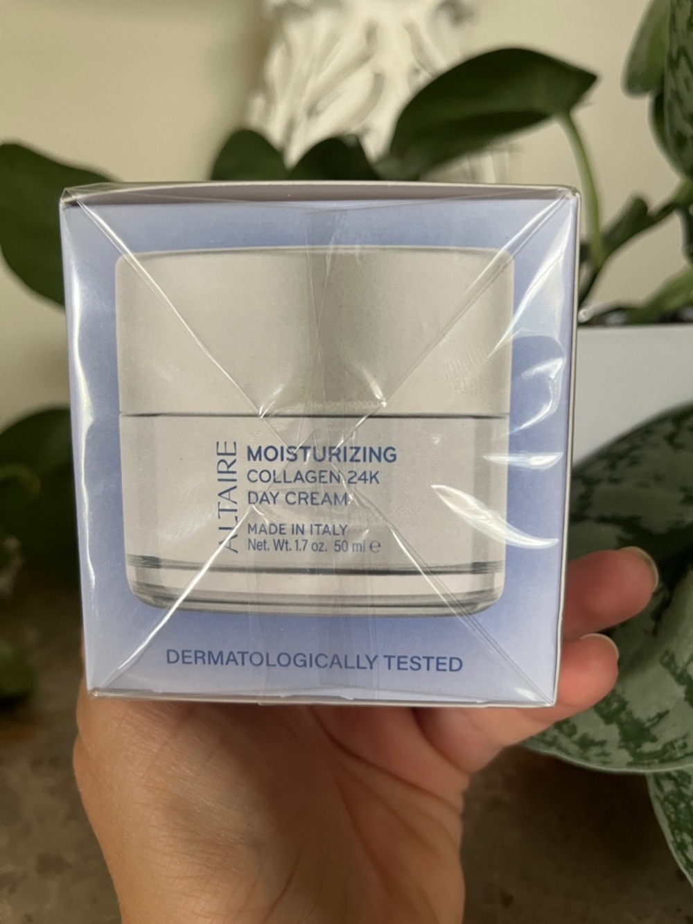 Altaire Moisturizing Collagen + 24K Gold Day Cream New/ Sealed - Picture 3 of 4
